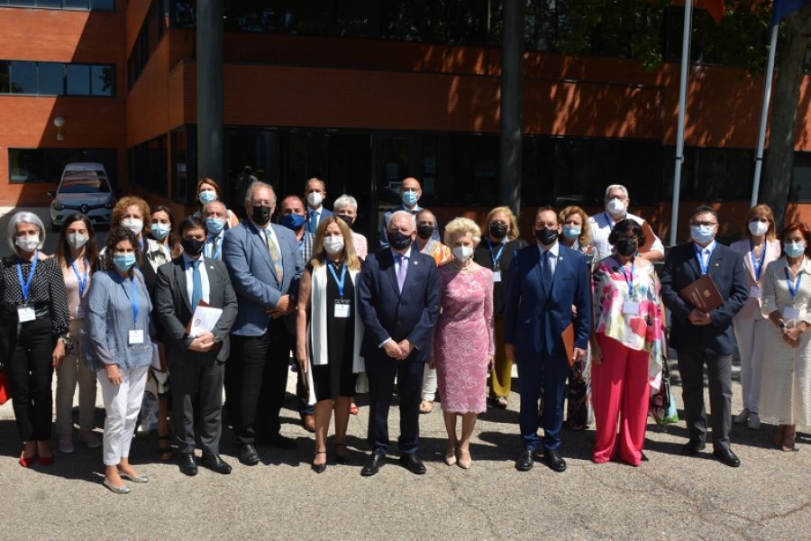 a5fb85bbe7bed3aa1f2a488bf235bd9f_XL